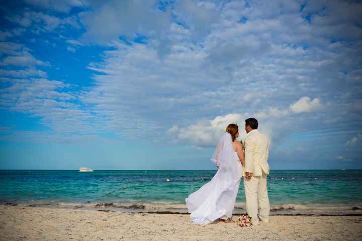 "Ni aún las muchas aguas..."