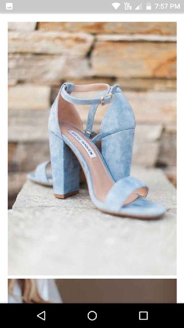 Baby blue en el calzado de la novia 💙 - 1