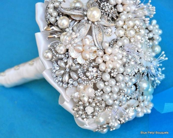 Brooch Bouquet