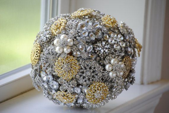 Brooch Bouquet