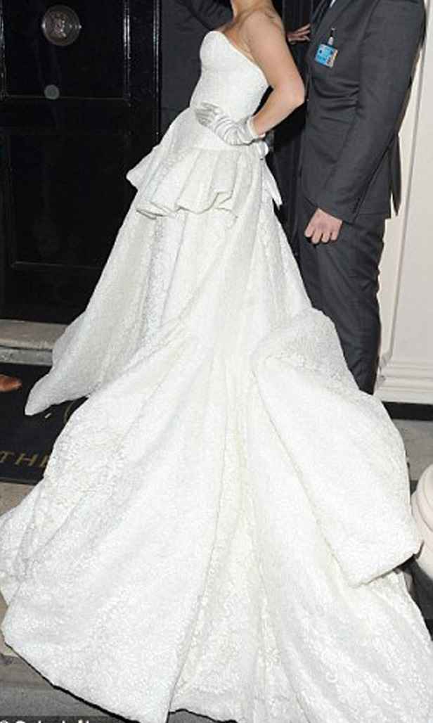 Lady gaga Vestida de Novia