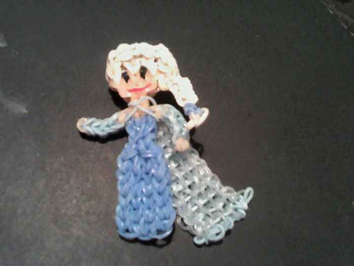 Reina Elsa de Arendelle
