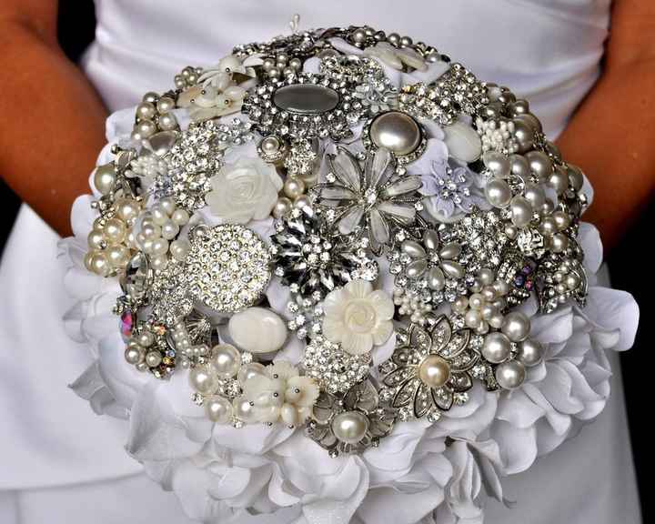 Brooch Bouquet