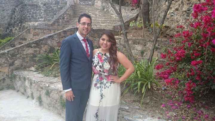 Porque Vivir es recordar, Cual fue su primera foto de novios ? - 2
