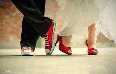¡Novia fan del color rojo! - 1