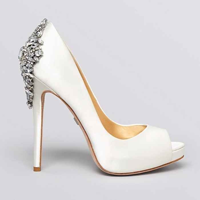 Badgley Mischka Peep toe