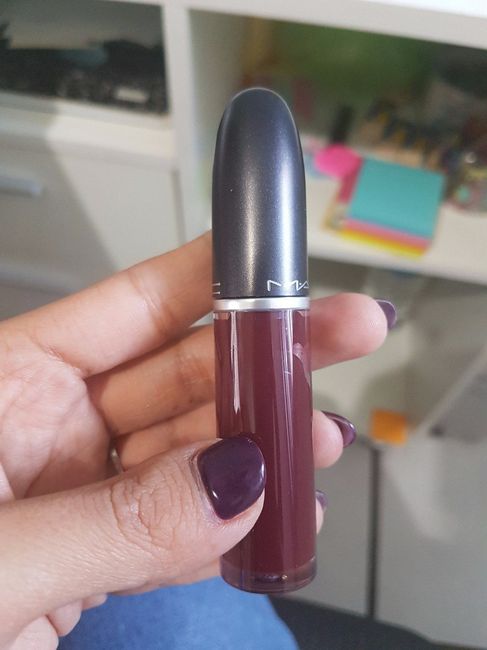 Labial líquido