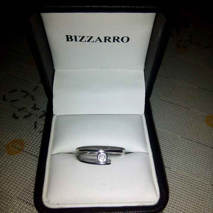 Éste es  mi anillo de compromiso, sólo que no sabíamos en que mano iba - 1