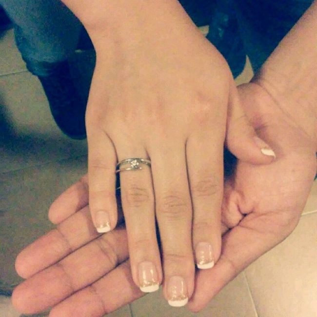 Éste es  mi anillo de compromiso, sólo que no sabíamos en que mano iba - 2