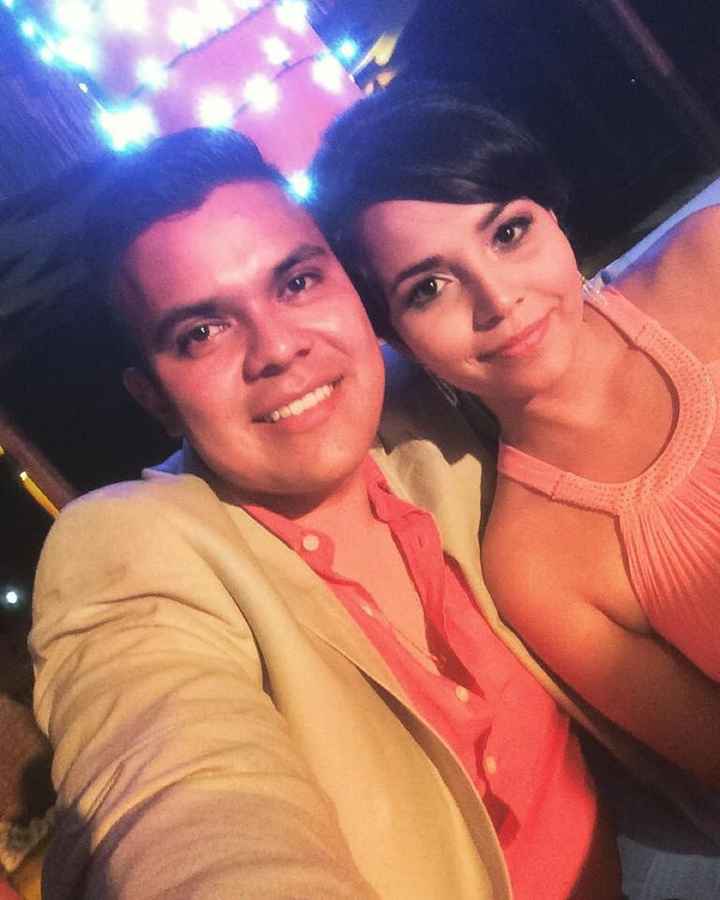Sube una foto con tu pareja - 1