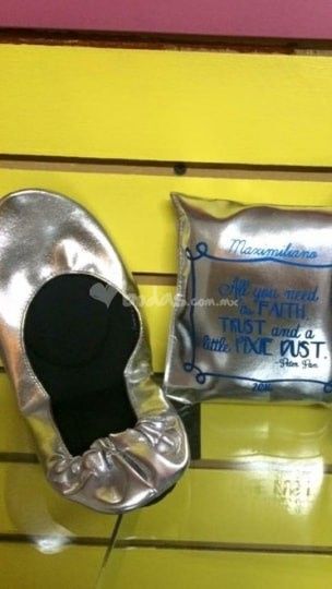 Son este modelo, mi proveedor es Detalles personalika, no sé donde se ubican, mi planner los encontr