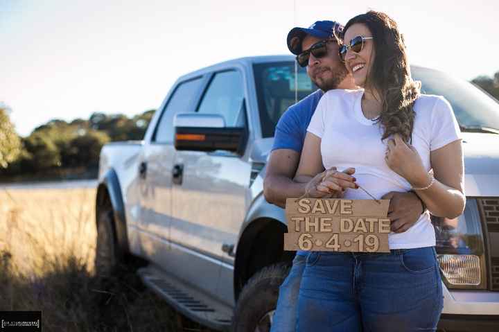 Presuman su foto de Save the Date ❤️ - 1