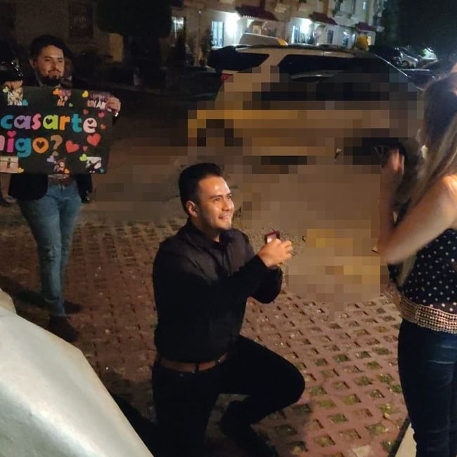 ¿Tu pareja se arrodilló cuando hizo la propuesta?🎁 - 1