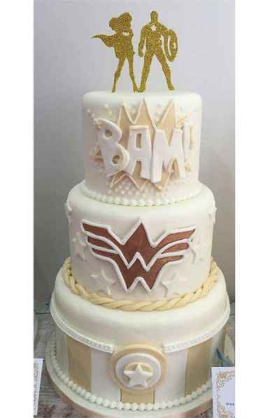 Pastel: Mujer Maravilla y Superman ? - Foro Banquetes 