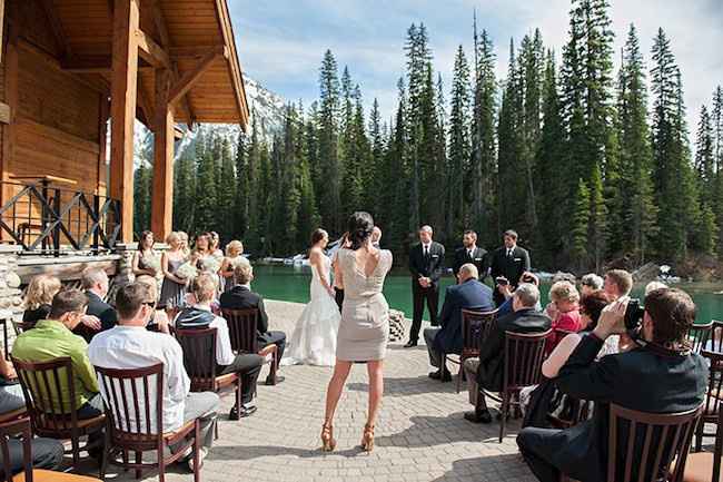 2°Hoy en dia todo el mundo usa sus tablets, celulares y camaras para fotografiar, solo hay que evita