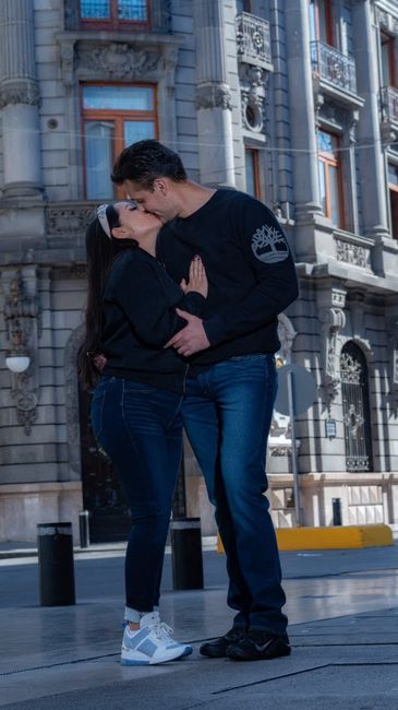 Un  beso por aquí, un beso  por allá 😘😘😘 6