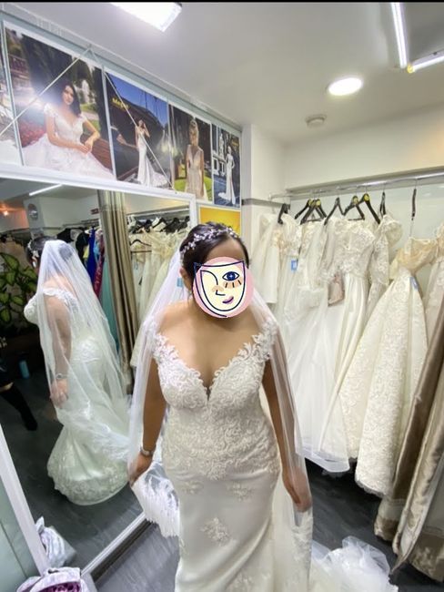 ¿Cuántos vestidos de novia te has medido antes de elegir el tuyo? 2