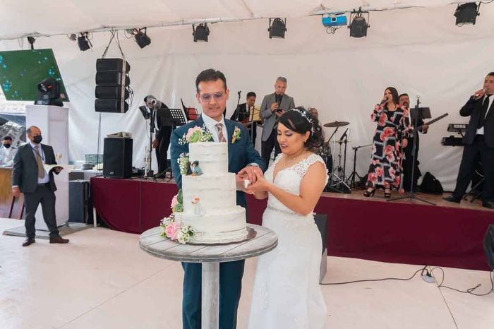 ¿Cómo se corta el pastel de boda? Te decimos los tips. 👇 11