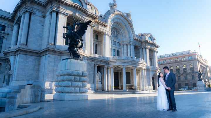 Vestirse igual para su sesión SAVE THE DATE 👰🤵 - 2