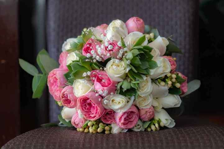 ¿Ramo de color o blanco? 💐 - 1