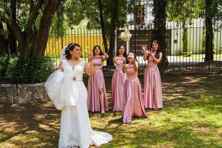 Look de la dama de honor - 1