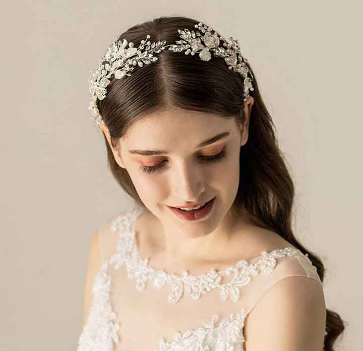 ¿Qué le quitarías o le pondrías a este ouftit de novia? 👰 - 1