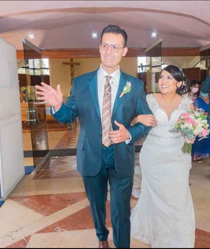 ¿Qué prefieres incorporar a tu vestido? 👗 - 2