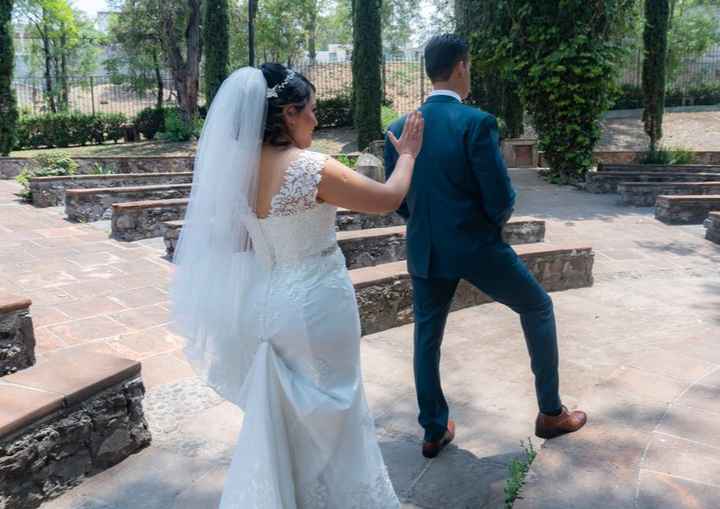 El First Look... - 1