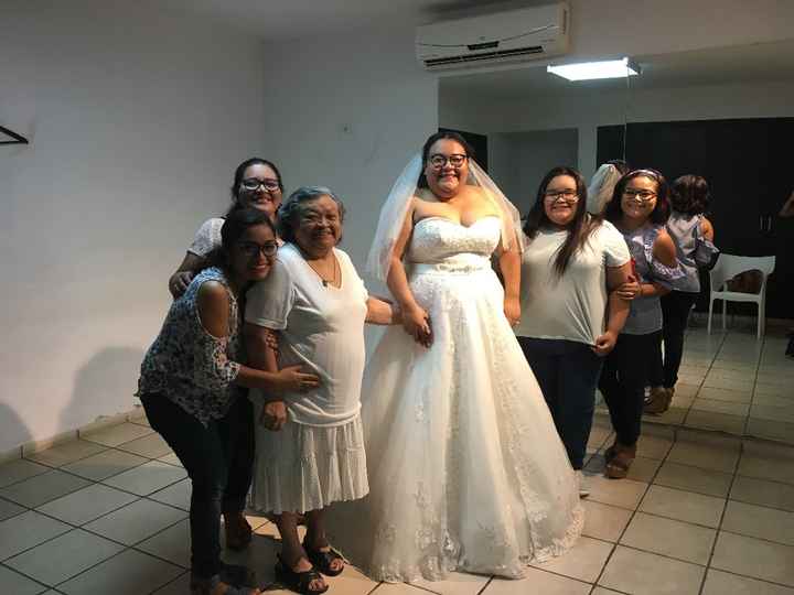 Con mis ayudantas ♥.♥