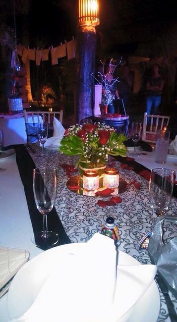 montaje, centro de mesa y campanitas