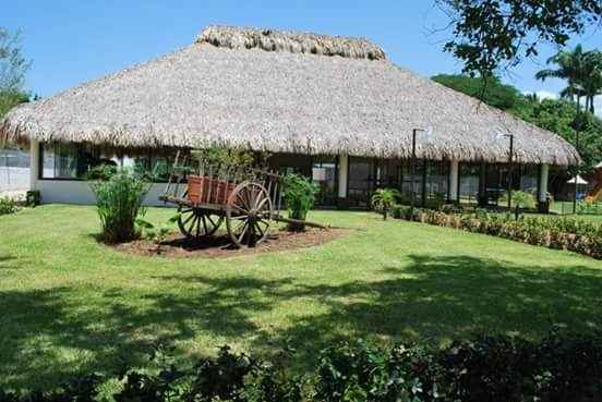 Estoy en un gran dilema, qué salón escoger para la boda :s - 2