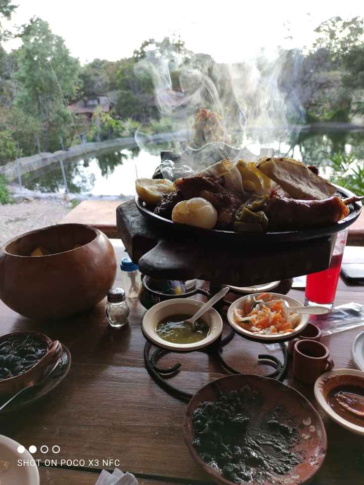 📷Publica una foto de algo que tú y tu amor hayan comido juntos en una ocasión especial - 1