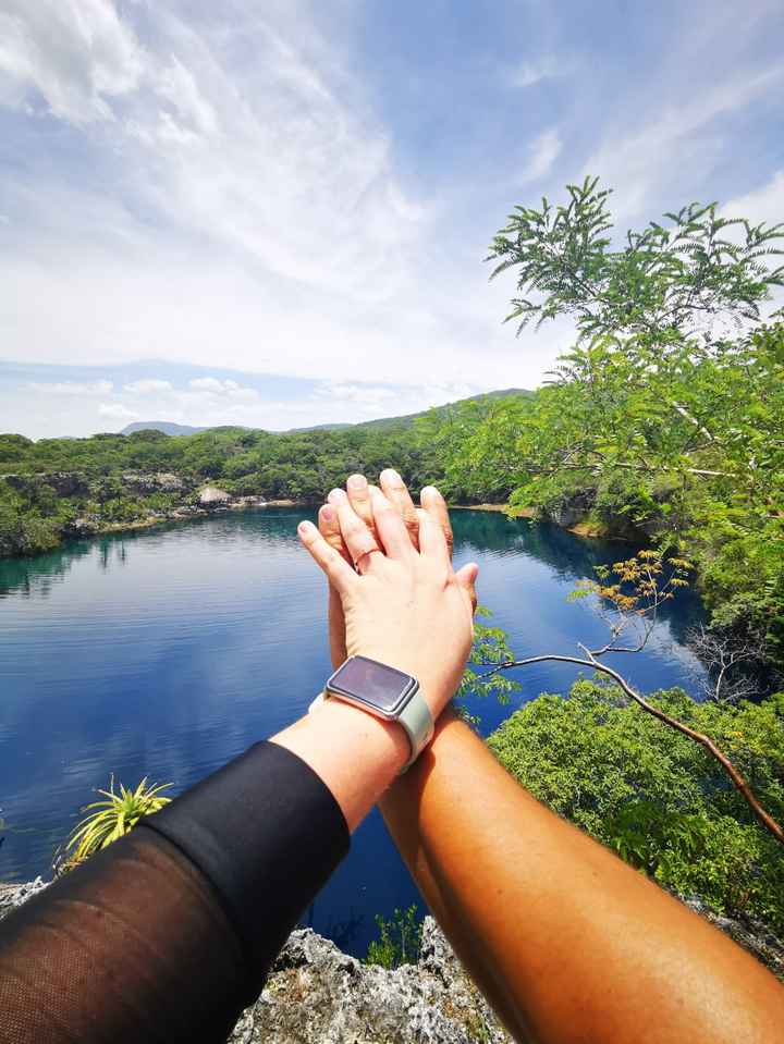 📸 Publica una foto mostrando su anillo de compromiso o alianza de boda - 1