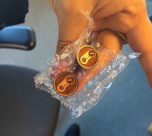 Mancuernillas para mi prometido gamer - 2