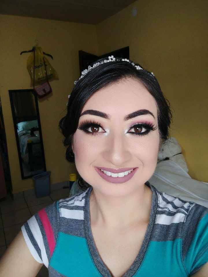  Prueba de peinado y maquillaje - 2