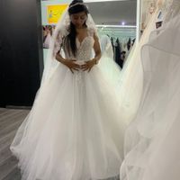 Comparte tu outfit ideal para que se cumpla el milagrito.🤵👰 - 1