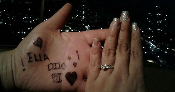 Anillo de compromiso. - 1
