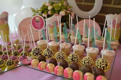 Como organizar una mesa de dulces?? 2