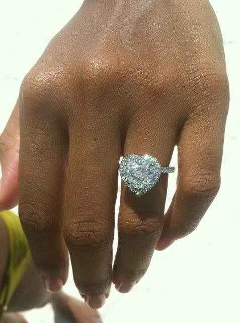 Anillo de compromiso 4)