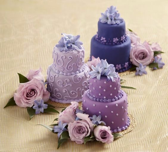 Pasteles en miniatura en color morado 10