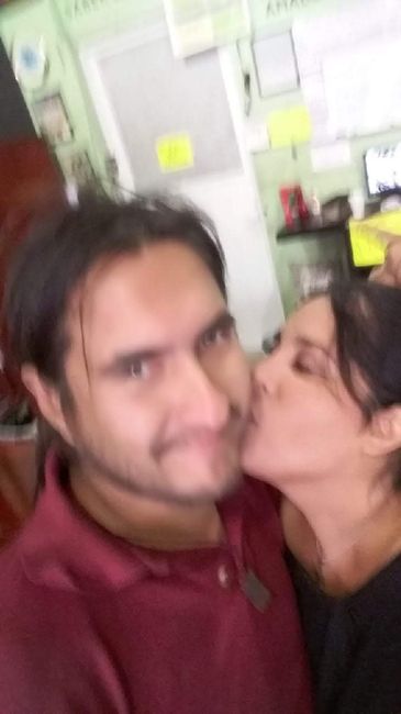 Reto con regalo: Sube una foto con tu pareja🎁 - 1