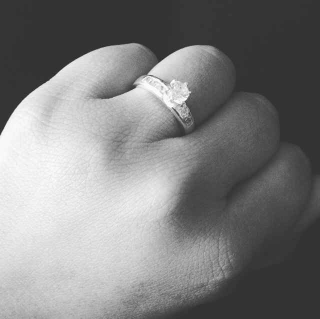 ¡Presuman sus bellos anillos! - 1