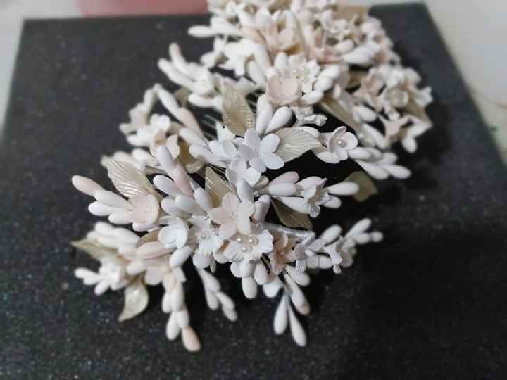 Simón Dice: Muestra tu tocado o accesorio del cabello - 1