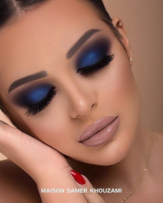 Maquillaje con toque azules 💙 4