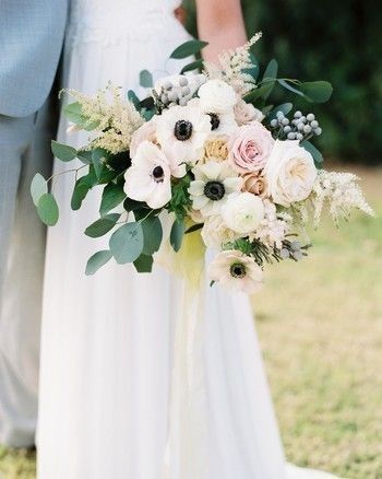 Ramos de novia con anemonas 8