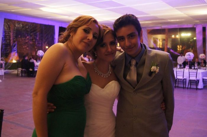 Mi mami mi hermanito y yo