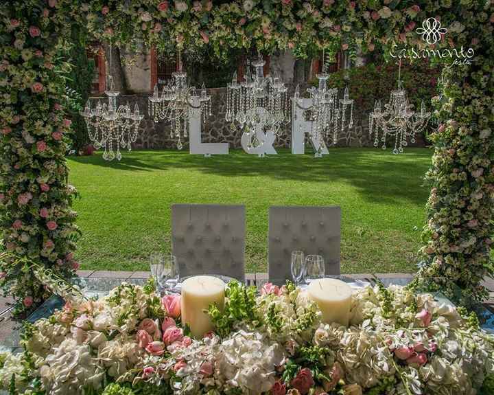 Decoración para la mesa principal - 4