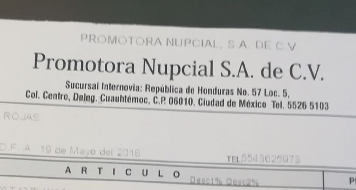 ¿cuanto gastaron en su vestido? 7