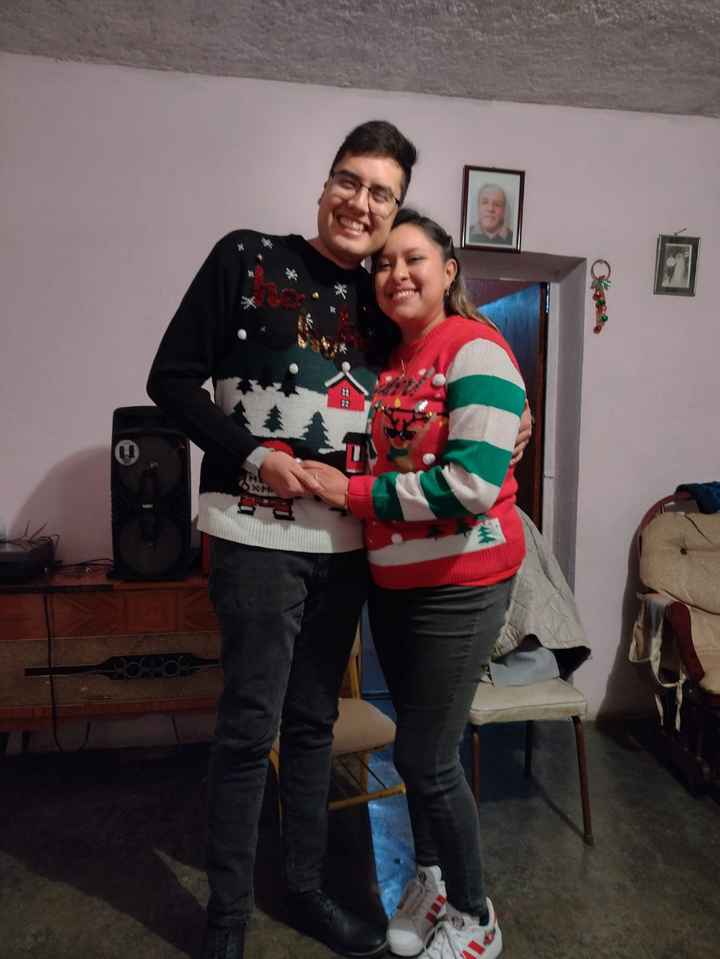 ¿Te gustan los ugly sweater en parejas? 🧥 - 1