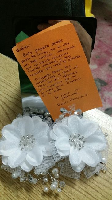 Regalo de mi dama de honor :') - 2